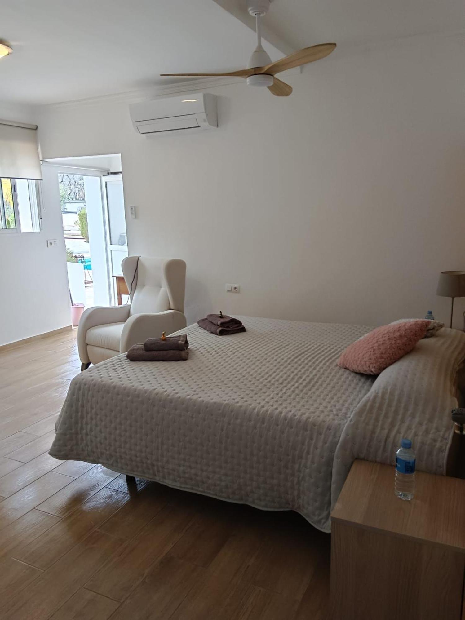 Casa Raices Del Montgo Guest house
